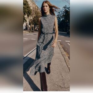 Zara TEXTURED BELTED DRESS (S)